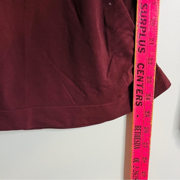 🏷️ 2/$20 Athleta Plum 1/4 Zip Pullover - Picture 7 of 7
